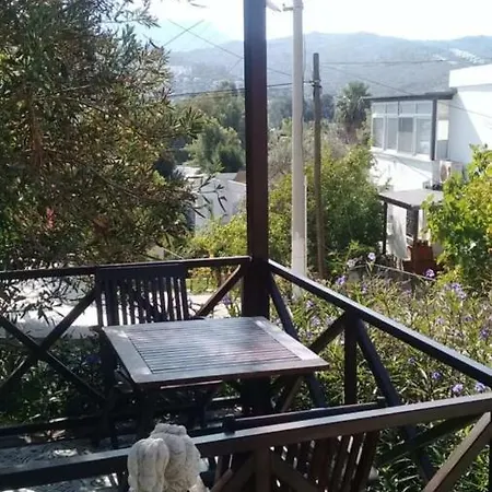 Cozy Apart 2 Min Walk To Beach With Amazing View Lejlighed Göltürkbükü