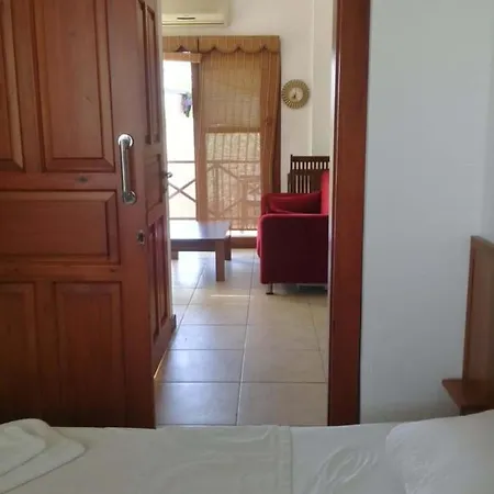 Cozy Apart 2 Min Walk To Beach With Amazing View Lejlighed