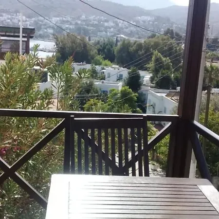 Apartmán Cozy Apart 2 Min Walk To Beach With Amazing View *